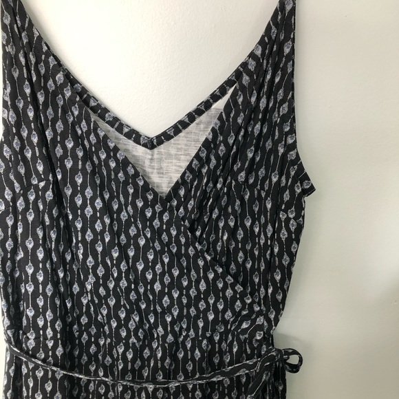 Wonderful Wrap Dress - Picture 2 of 4